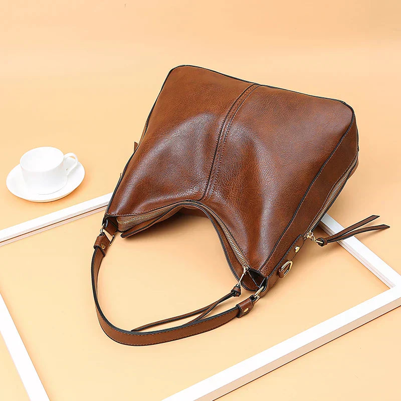 Helene™ - Lederschultertasche